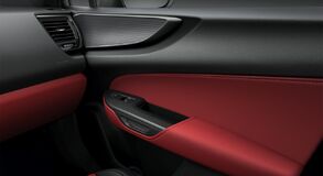Új prémium funkciókkal és high-tech megoldásokkal gazdagodott a Lexus NX 